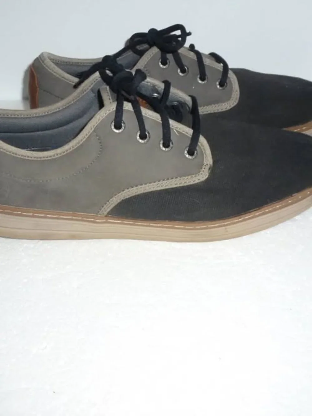 Skechers Two-Tone Gray Lace-Up Shoes - Men SZ 10.5